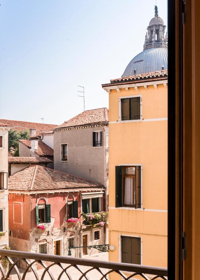 Dorsoduro Charme Apartments By Wonderful Italy Venice Exterior photo