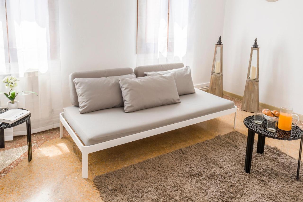Dorsoduro Charme Apartments By Wonderful Italy Venice Exterior photo