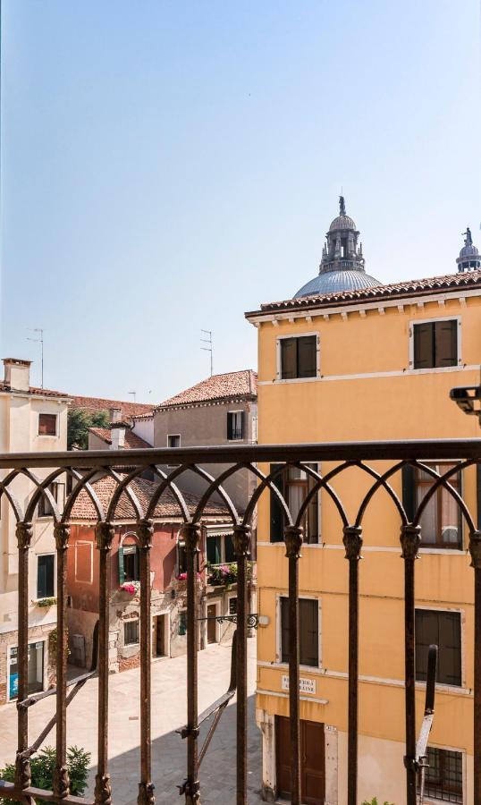 Dorsoduro Charme Apartments By Wonderful Italy Venice Exterior photo