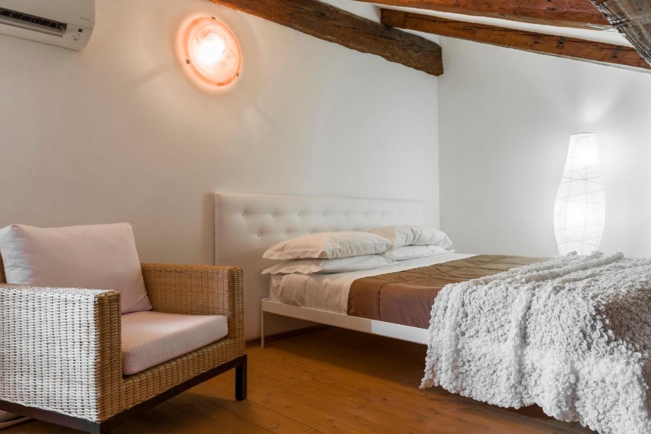 Dorsoduro Charme Apartments By Wonderful Italy Venice Exterior photo