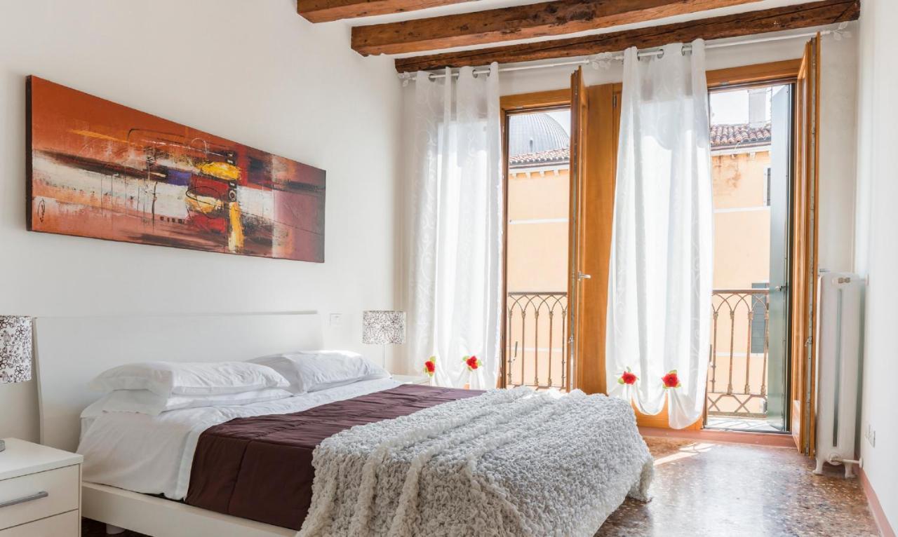 Dorsoduro Charme Apartments By Wonderful Italy Venice Exterior photo
